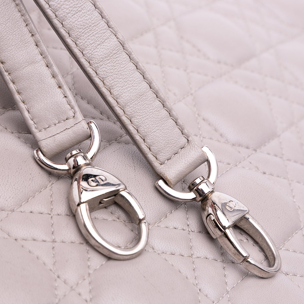 Dior Large Lambskin Cannage Lady Dior Paars