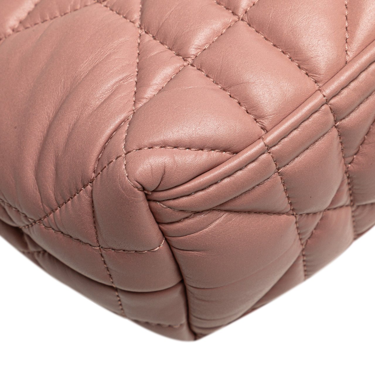 Dior Small Calfskin Macrocannage Diortravel Nomad Pouch Roze
