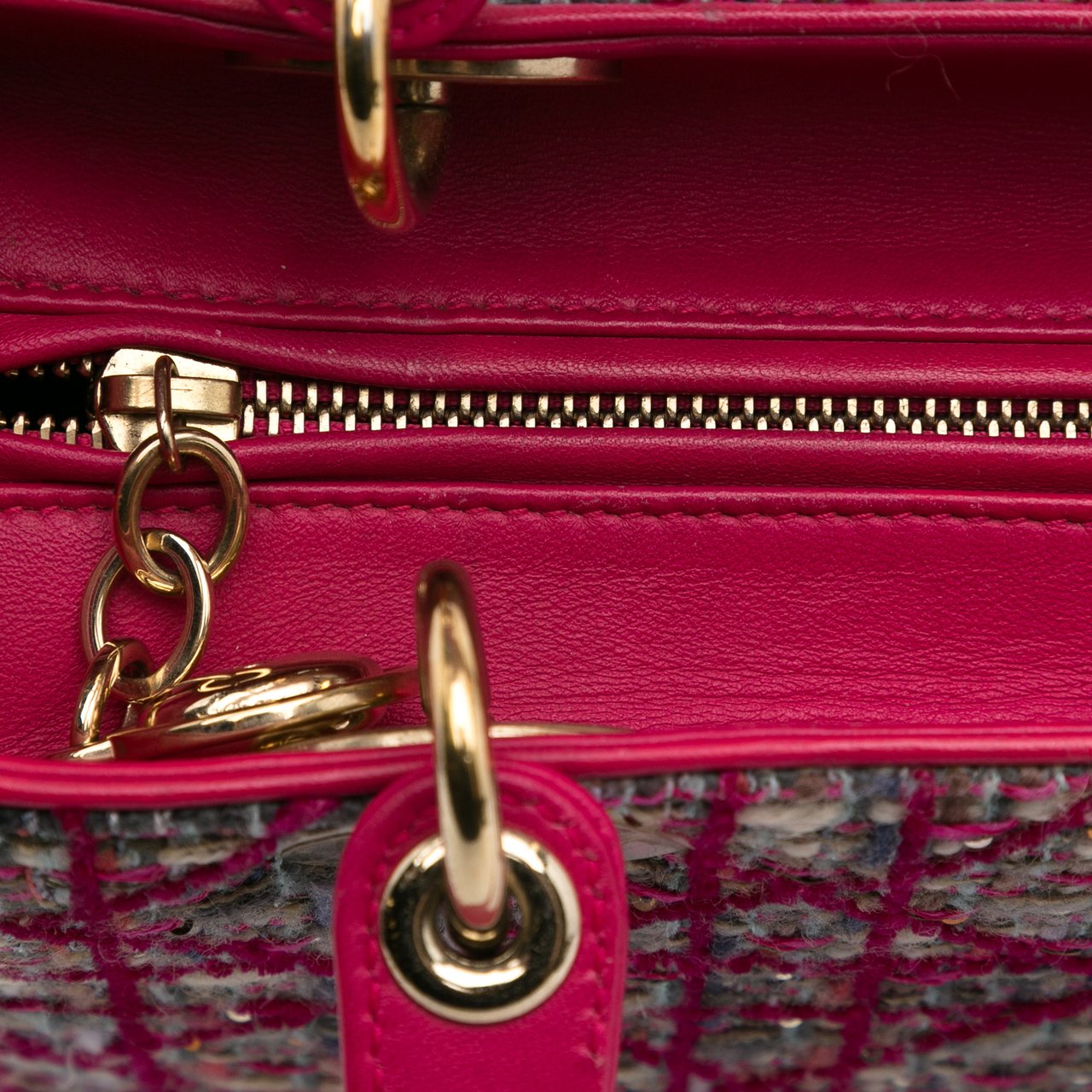 Dior Medium Tweed Macrocannage Lady Dior Roze