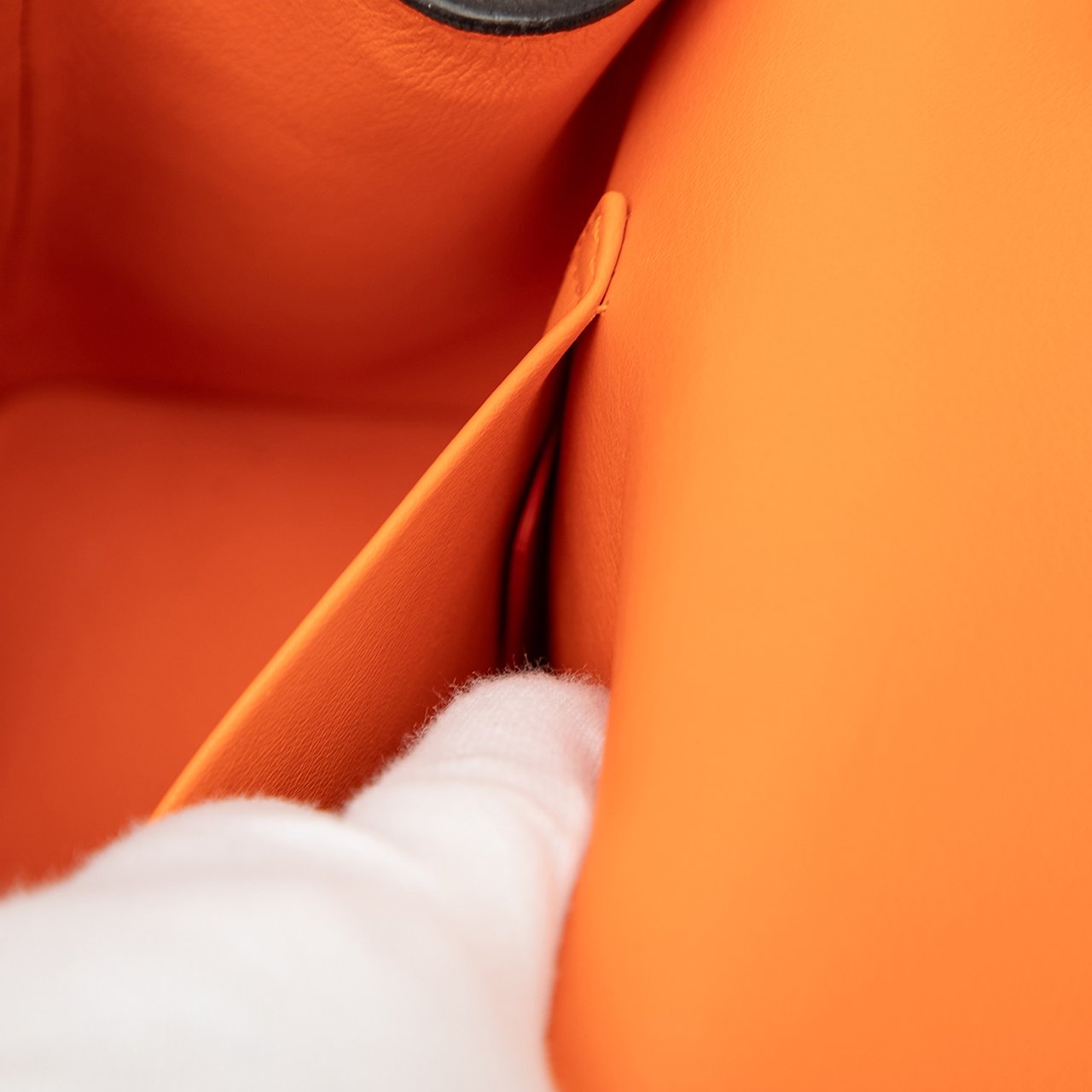 Dior Mini Leather Be Dior Flap Roze