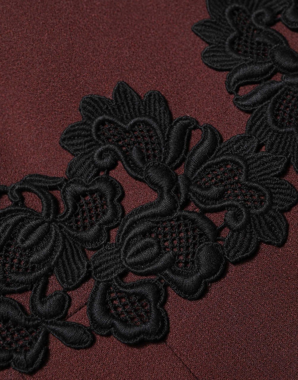 Dolce & Gabbana Maroon Lace Sleeveless Knee Length Dress Maroon
