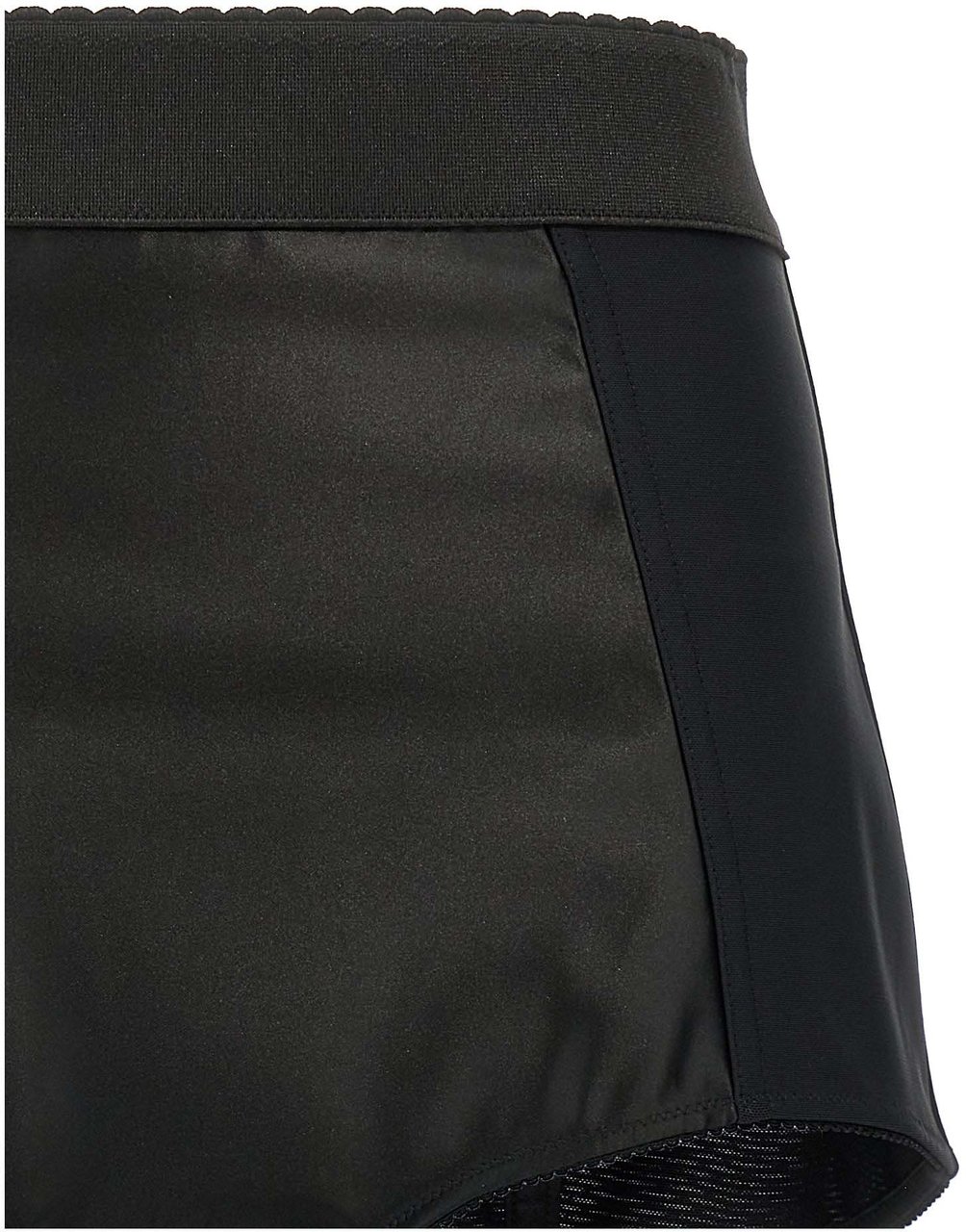 Dolce & Gabbana Black Polyamide Bermuda Shorts Zwart