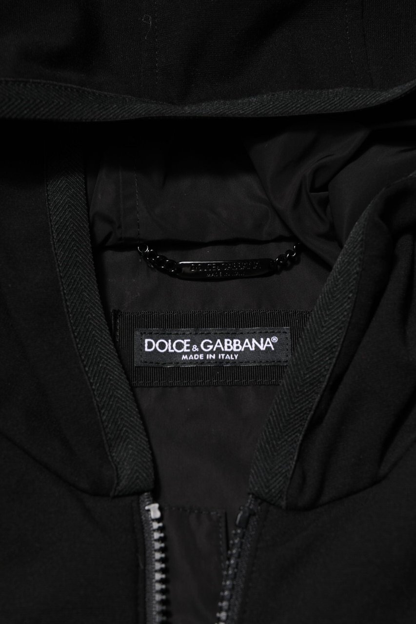 Dolce & Gabbana Black Sleeveless Hooded Logo Plaque Jacket Zwart