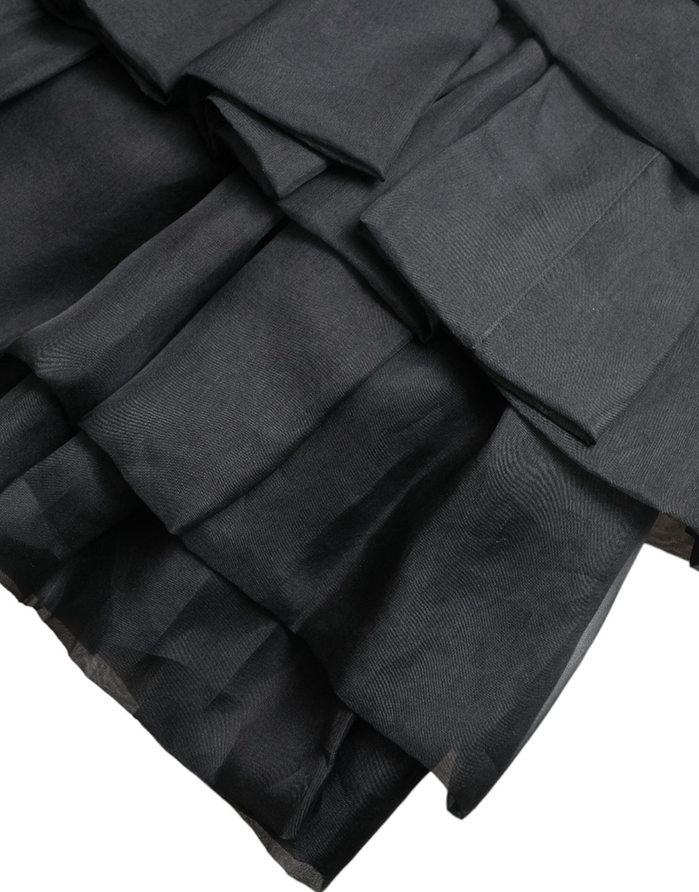 Dolce & Gabbana Black Tiered Aline High Waist Silk Mini Skirt Zwart