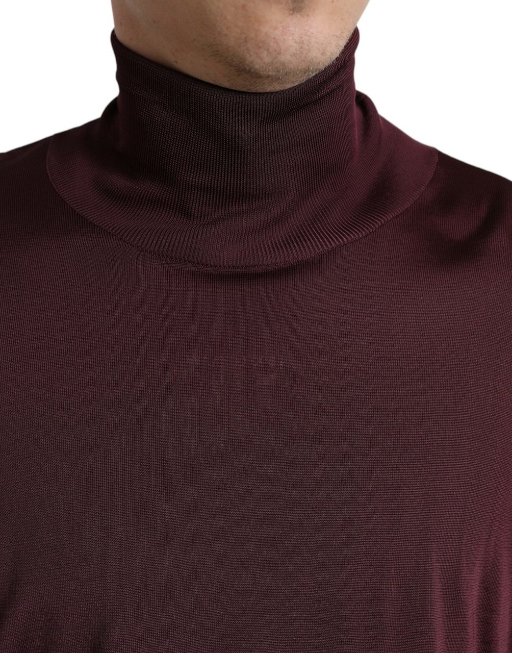 Dolce & Gabbana Maroon Viscose Turtleneck Pullover Sweater Zwart