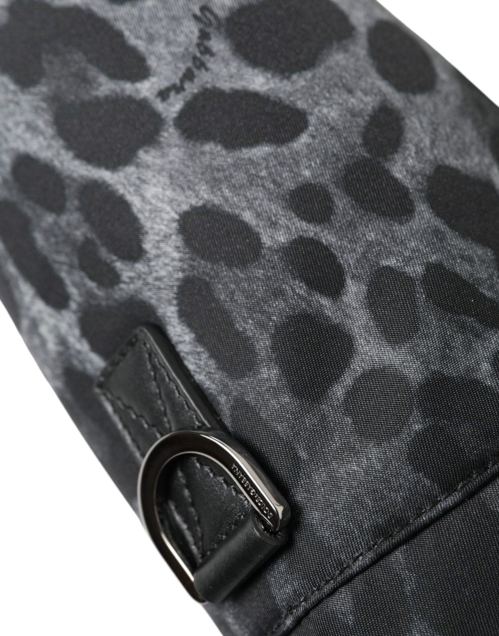Dolce & Gabbana Black Leopard Round Slim Tote Bottle Cage Bag Zwart
