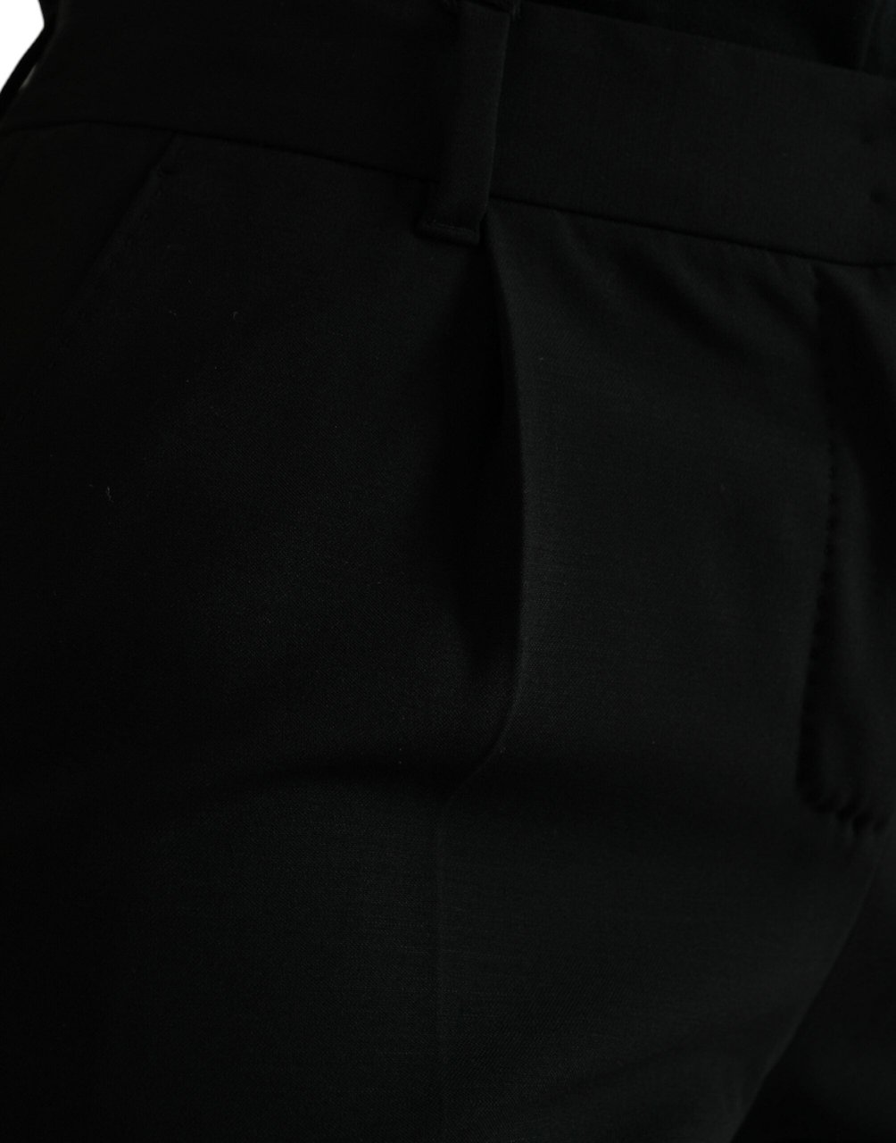 Dolce & Gabbana Black Wool Mid Waist Tapered Pants Zwart