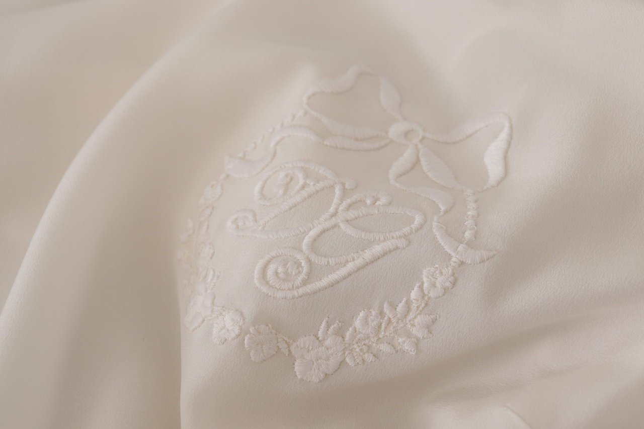 Dolce & Gabbana White Silk DG Logo Embroidered Long Sleeves Blouse Wit