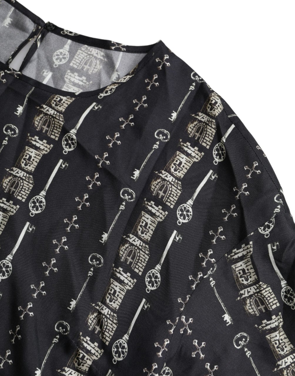 Dolce & Gabbana Black Key Castle Print Silk Blouse T-shirt Zwart