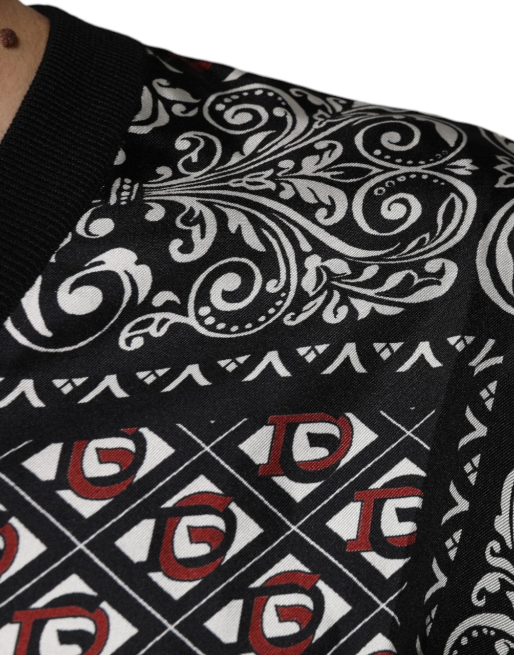 Dolce & Gabbana Black Logo Wool V-neck Pullover Sweater Zwart