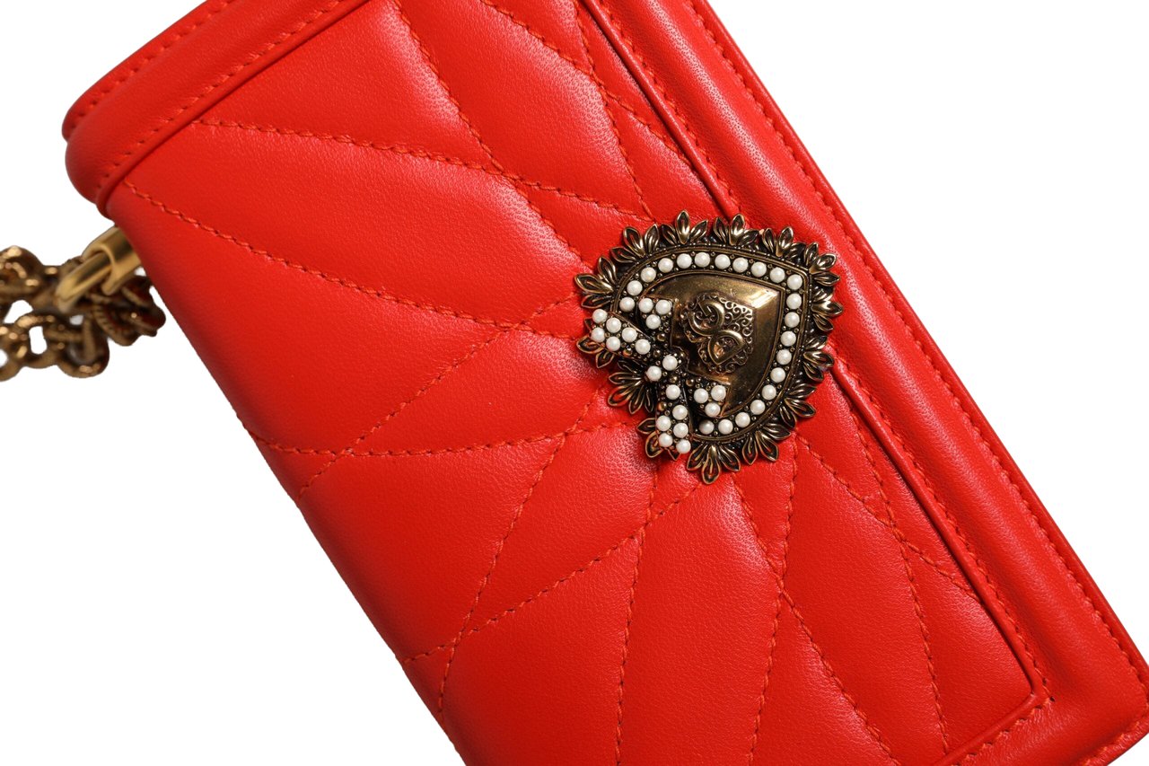 Dolce & Gabbana Red Quilted Devotion Crossbody Chain Phone Cover Bag Rood