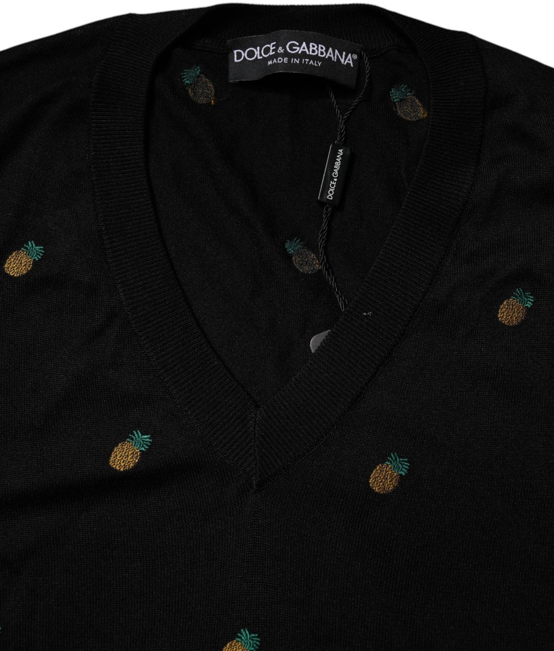 Dolce & Gabbana Black Pineapple Crew Neck Pullover Sweater Zwart