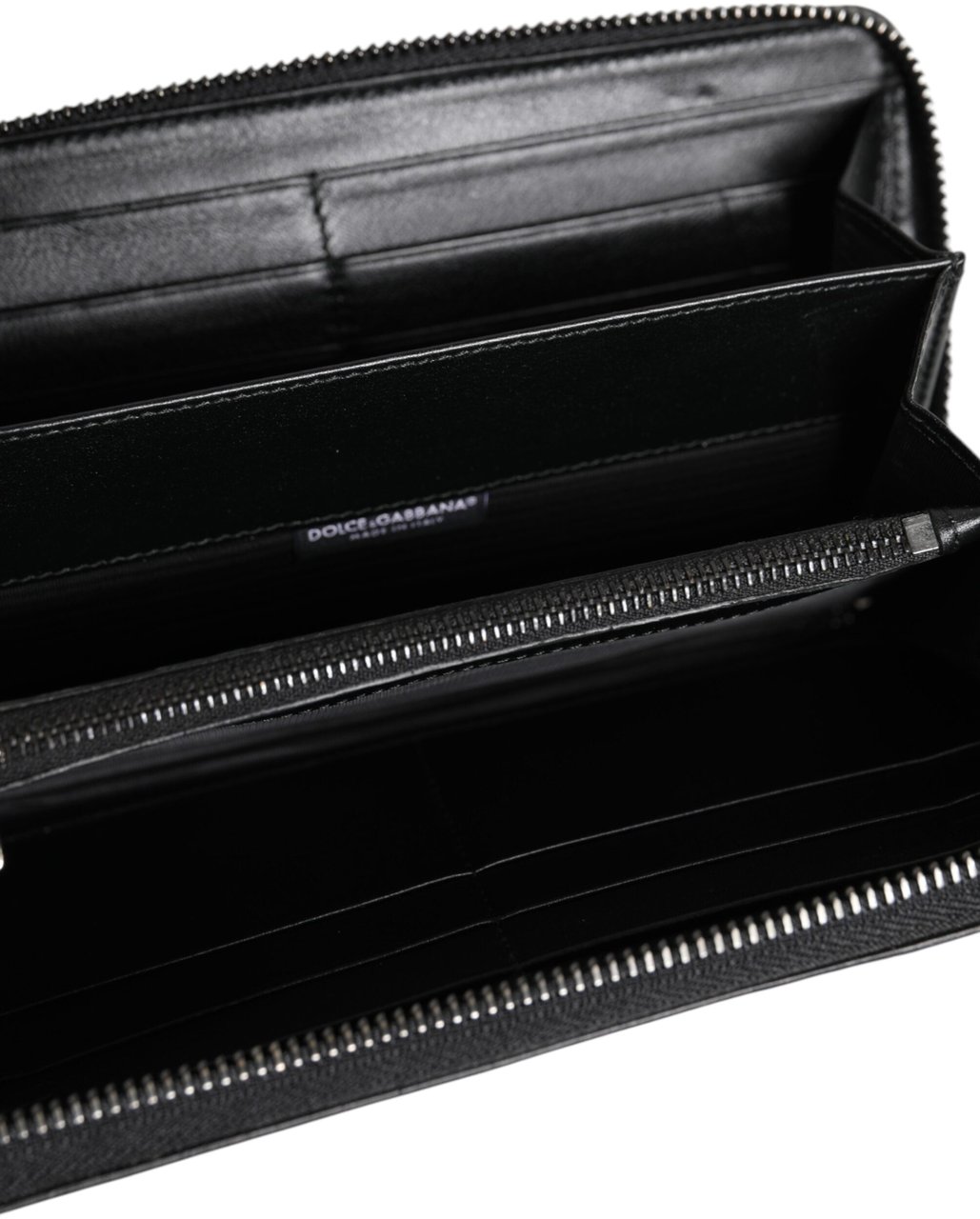 Dolce & Gabbana Black Leather Logo Plaque Zip Around Continental Wallet Zwart