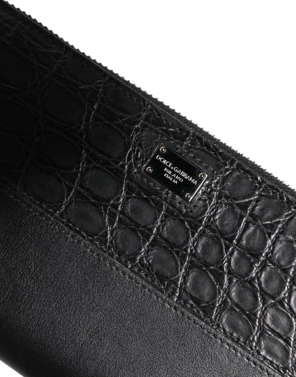 Dolce & Gabbana Black Leather Logo Plaque Zip Around Continental Wallet Zwart
