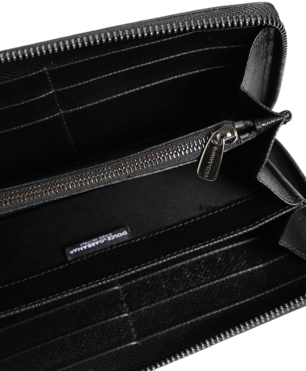 Dolce & Gabbana Black Gray Leopard Leather Zip Around Continental Wallet Zwart