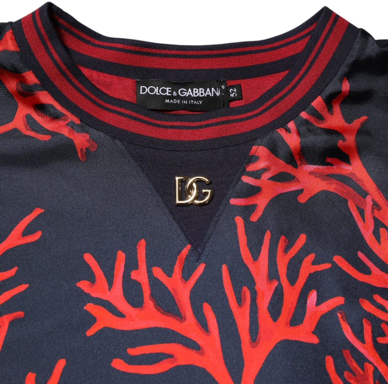 Dolce & Gabbana Silk Navy Red Coral Print Pullover Sweater Zwart