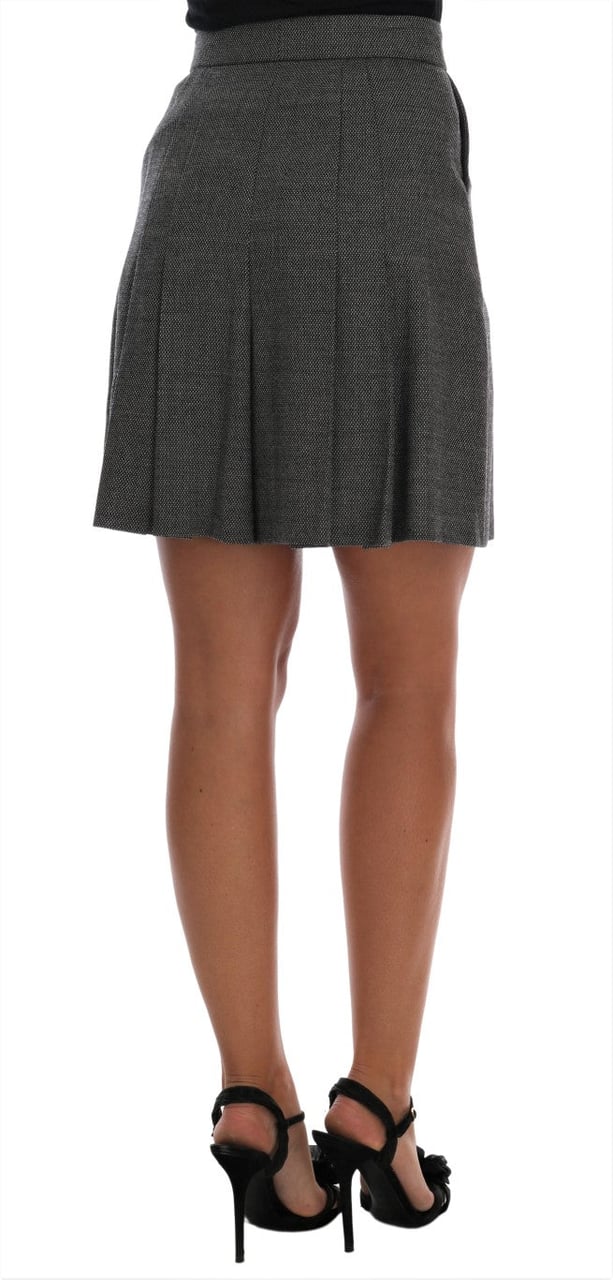Dolce & Gabbana Gray Wool High Waist Mini Shorts Grijs