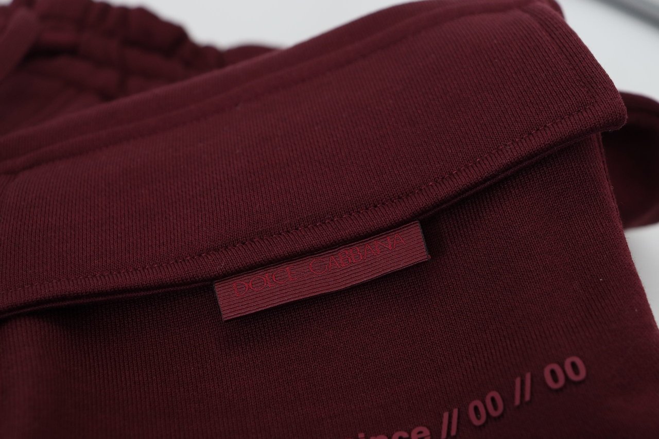 Dolce & Gabbana Maroon Bermuda Cargo Men Shorts Zwart