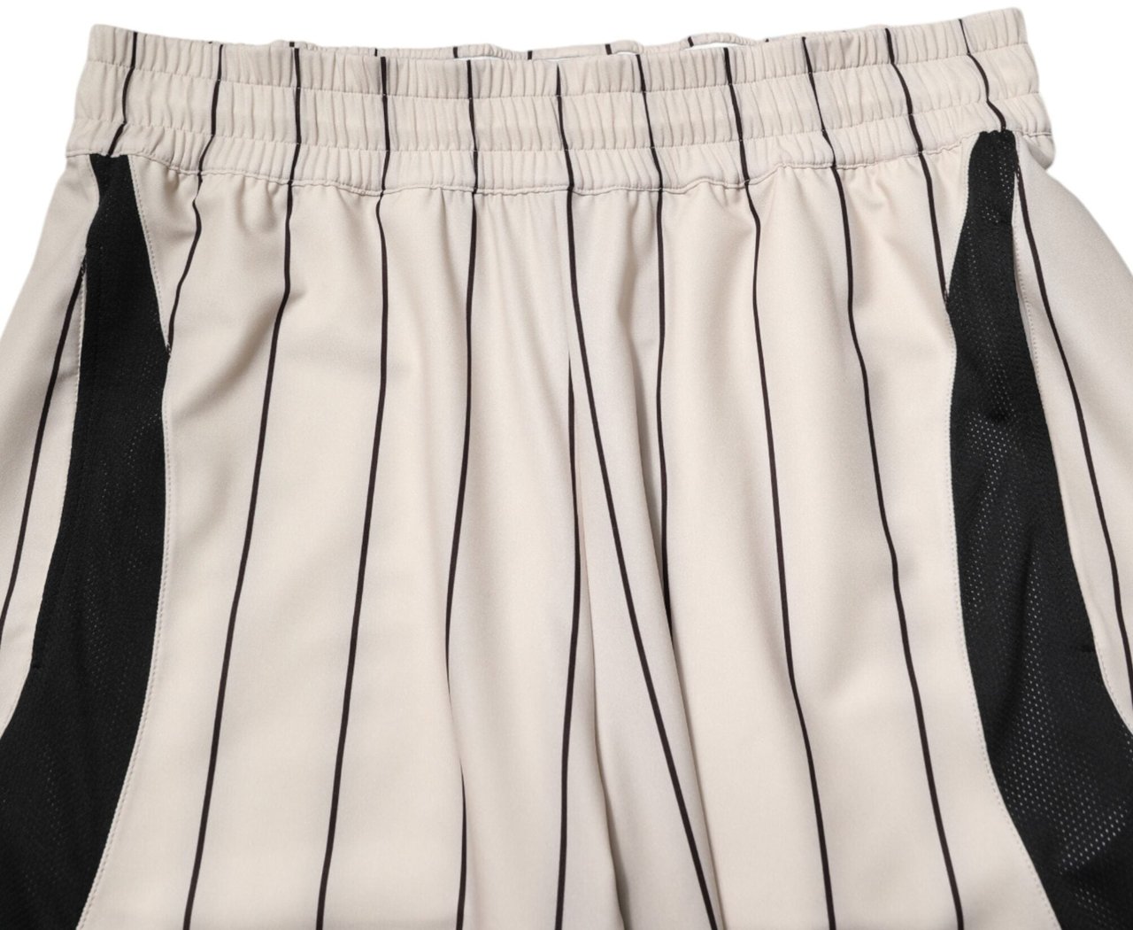 Dolce & Gabbana Off White Polyester DG Logo Sweatshorts Shorts Wit