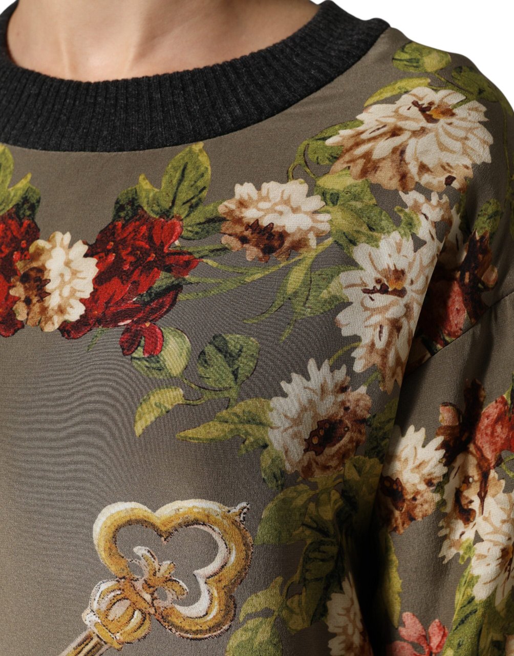 Dolce & Gabbana Enchanted Sicily Silk Crewneck Blouse Sweater Divers