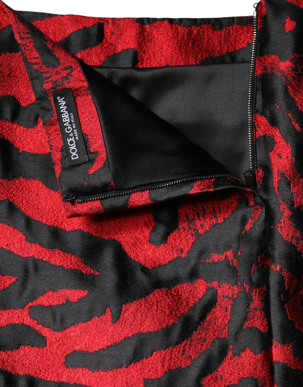 Dolce & Gabbana Black Red Jacquard High Waist Mini Skirt Zwart