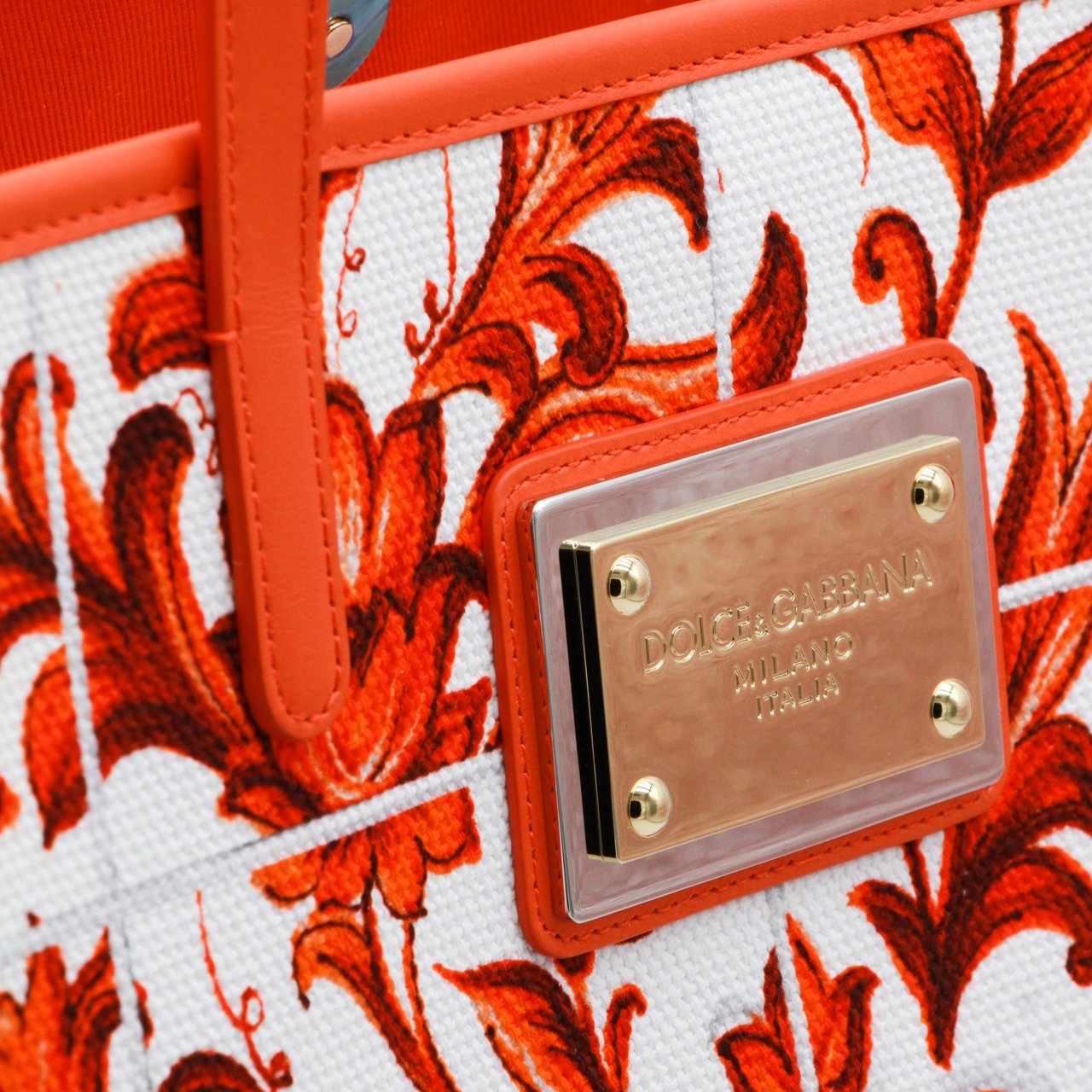 Dolce & Gabbana Floral Baroque Pattern Tote Bag With Gold-Tone Logo Rood