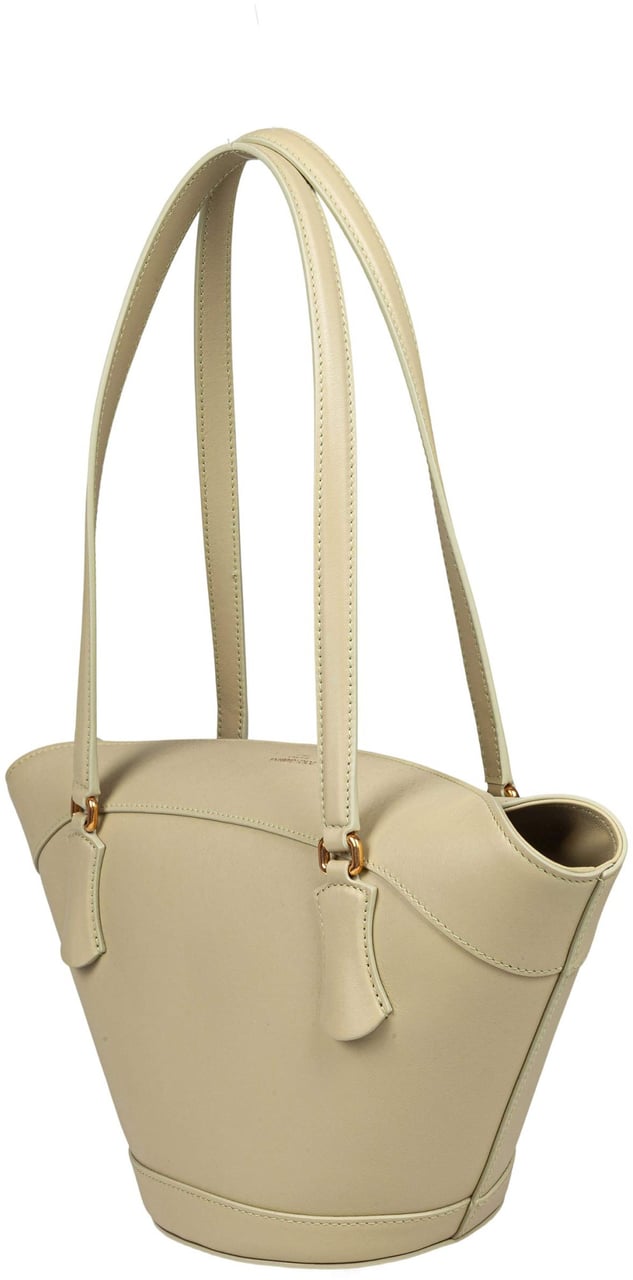 Dolce & Gabbana Dolce & gabbana sage green leather coffa capri bag Groen
