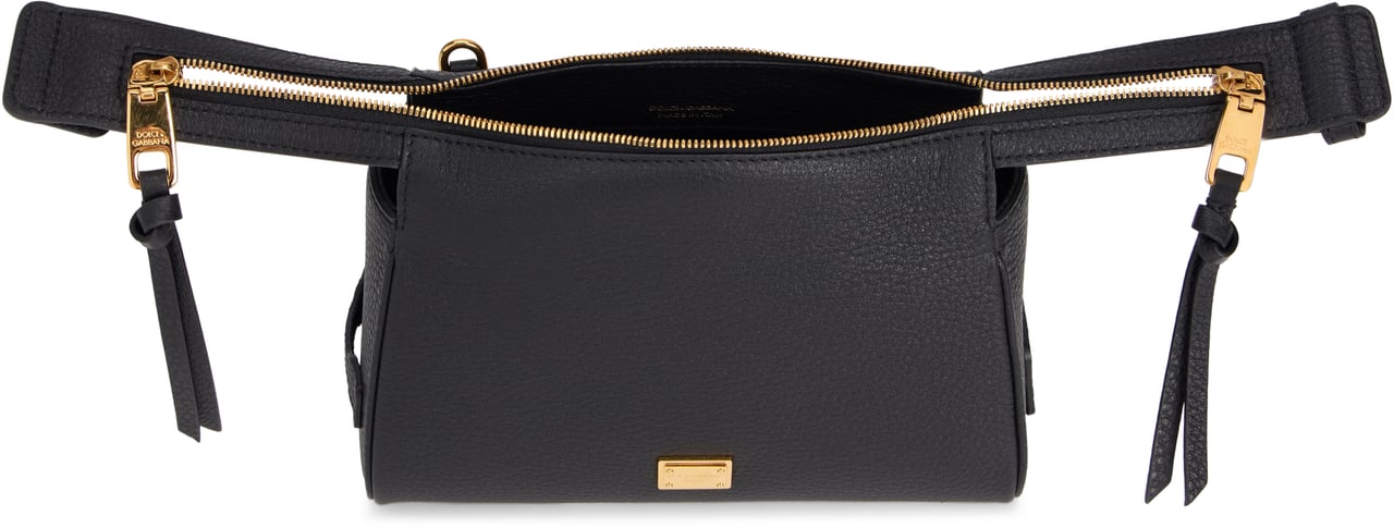 Dolce & Gabbana Shoulder bag Vittoria in leather Zwart