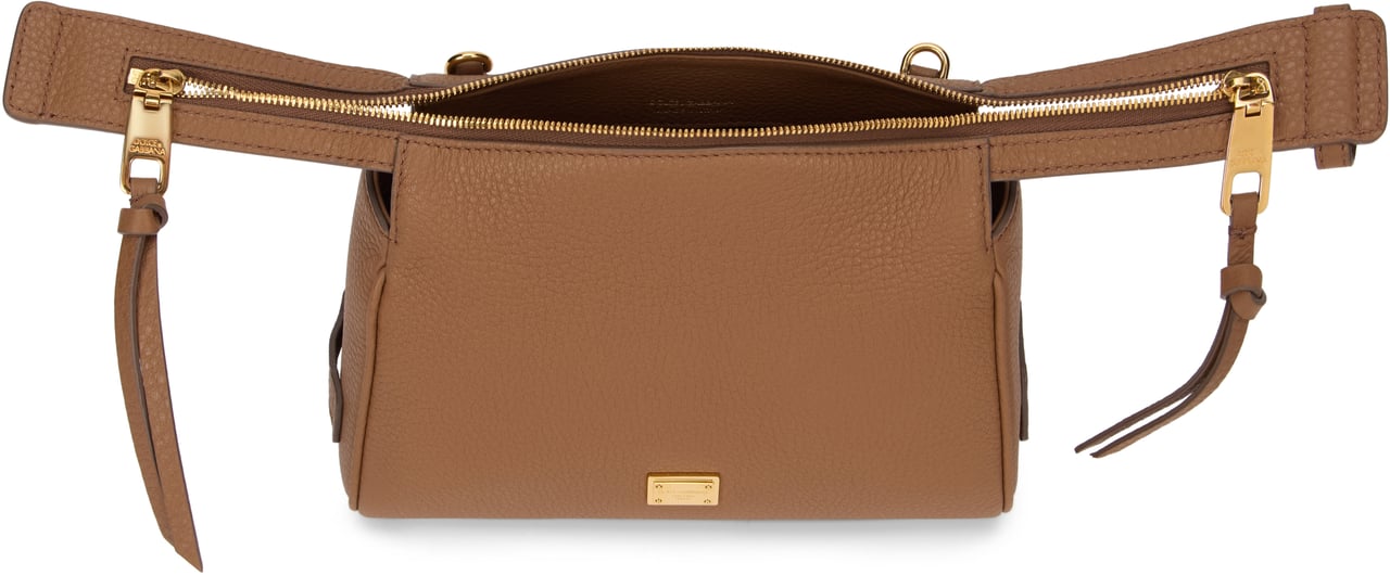 Dolce & Gabbana Vittoria shoulder bag in leather Bruin
