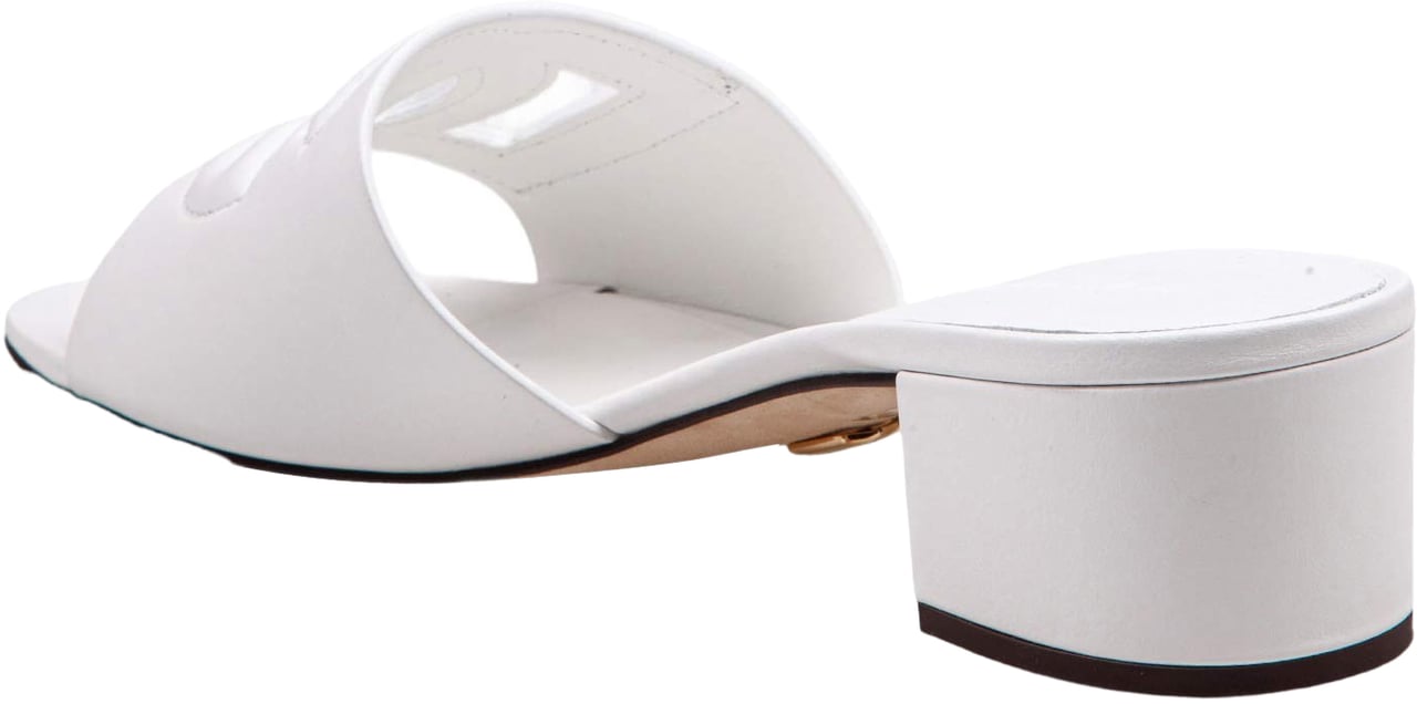 Dolce & Gabbana Dolce & gabbana white leather mule with dg logo Wit