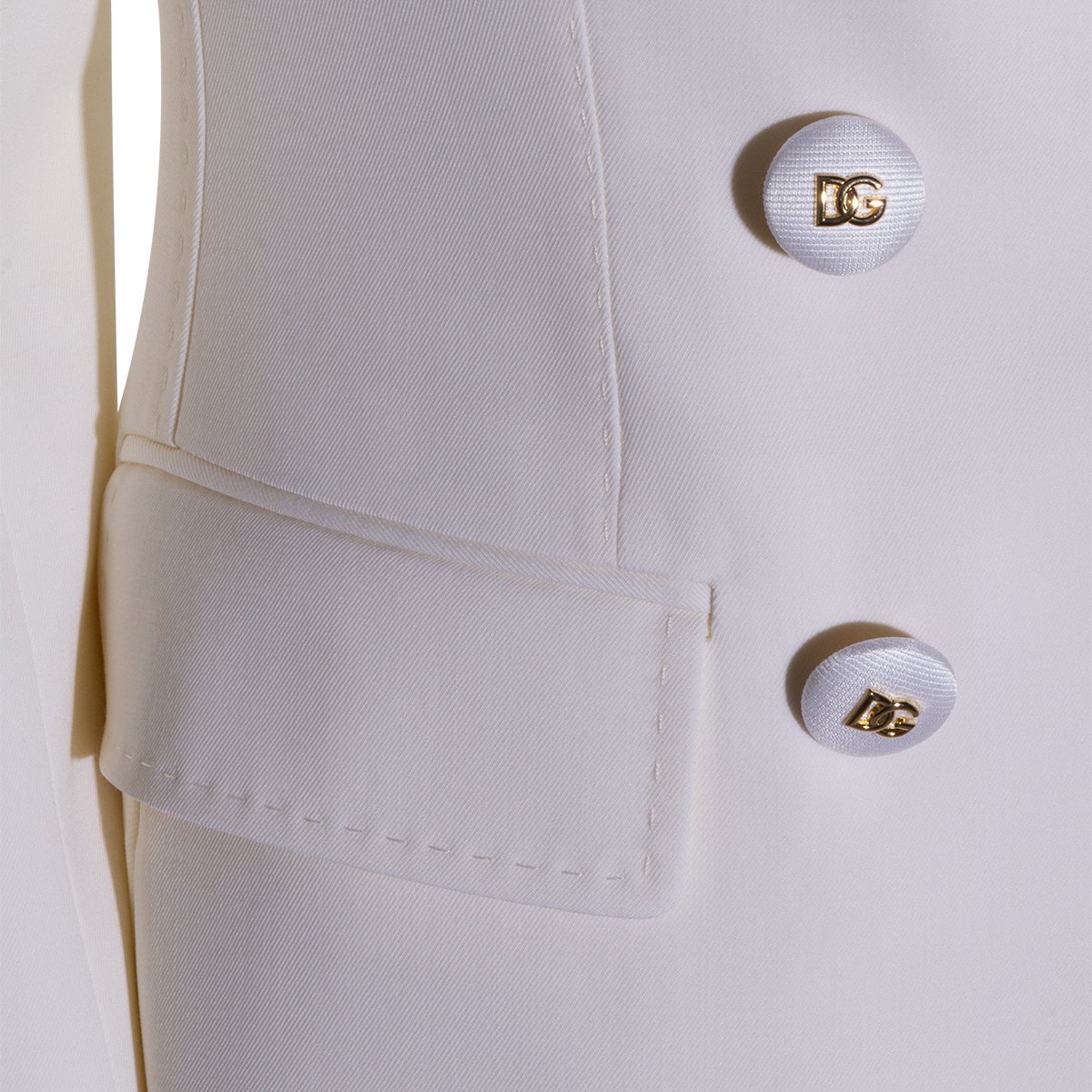 Dolce & Gabbana Double-Breasted White Wool Blazer with Structured Lapel Wit