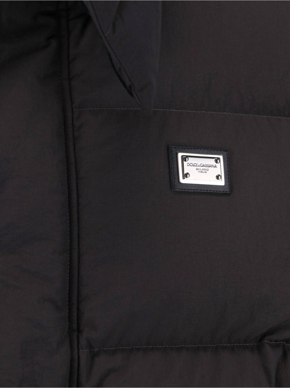 Dolce & Gabbana Quilted Black Puffer Jacket With High Collar And Adjustable Hood Zwart