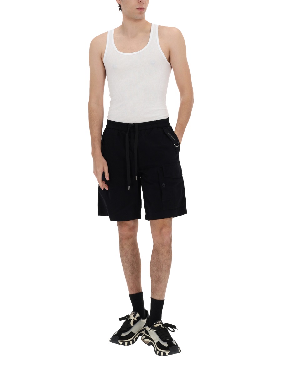 Dolce & Gabbana Relaxed Fit Functional Pockets Drawstring Shorts Zwart