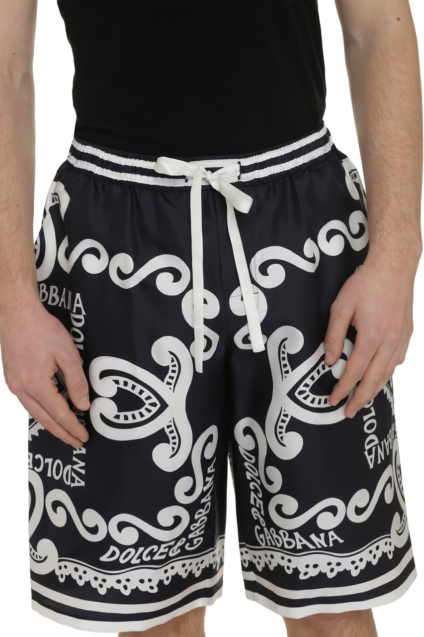 Dolce & Gabbana Printed bermuda shorts Blauw