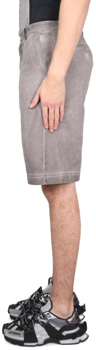 Dolce & Gabbana Bermuda Shorts With Logo Plaque Grijs