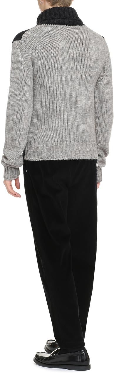 Dolce & Gabbana Wool turtleneck sweater Grijs