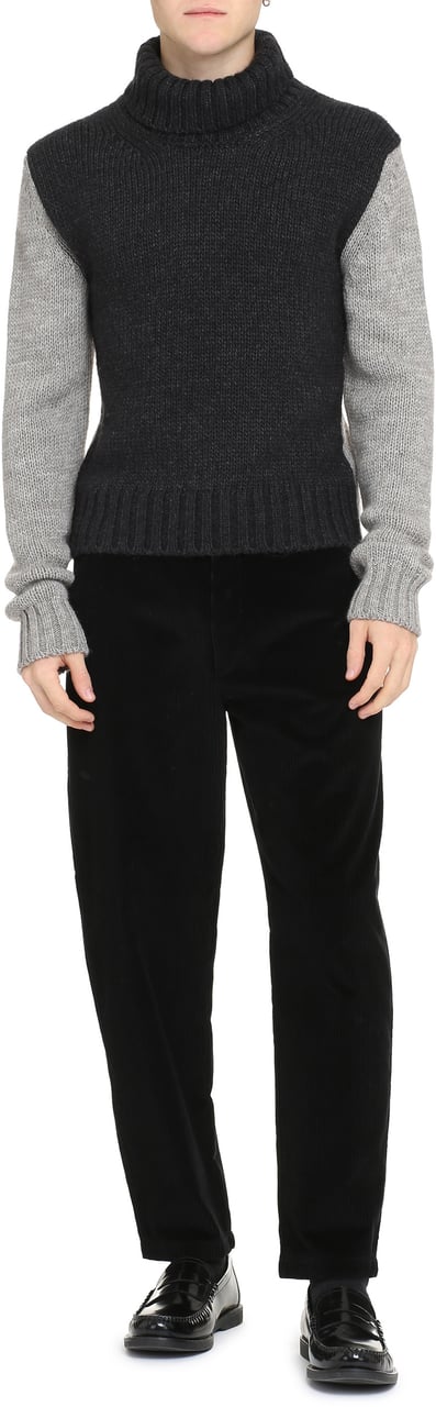 Dolce & Gabbana Wool turtleneck sweater Grijs