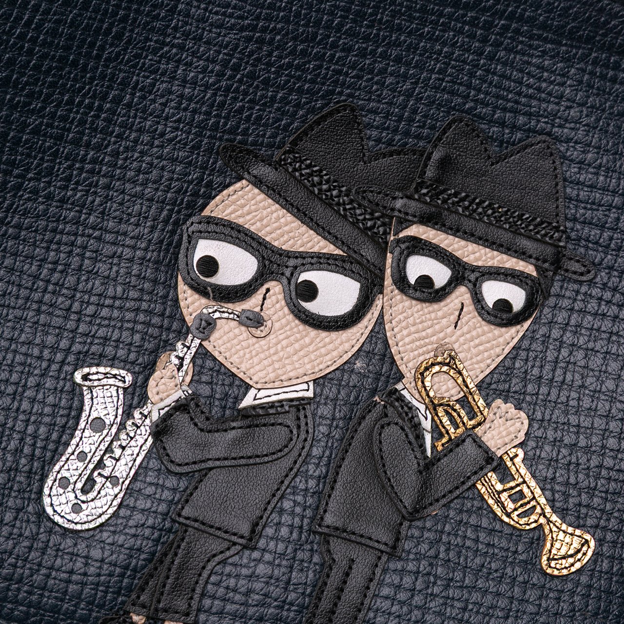 Dolce & Gabbana Leather DG Family Patch Zip Pouch Zwart