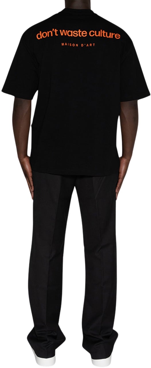 Don't Waste Culture Cleo T-Shirt Zwart