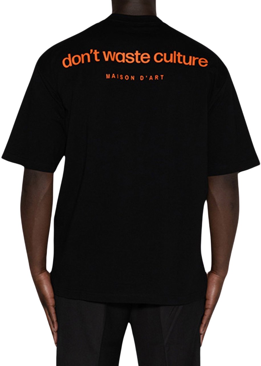 Don't Waste Culture Cleo T-Shirt Zwart