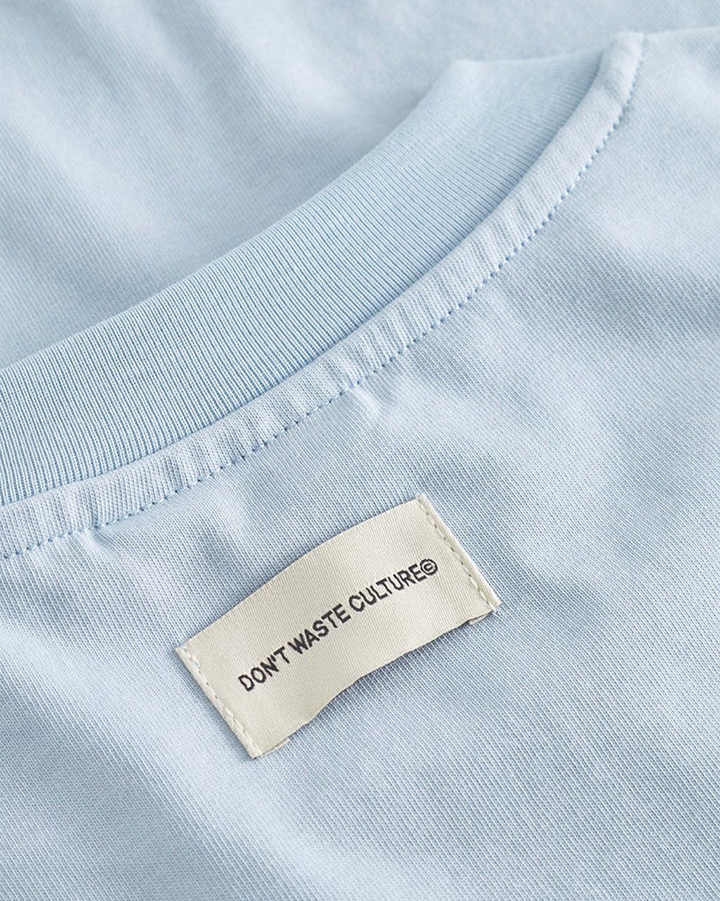 Don't Waste Culture Virena T-shirt Blauw
