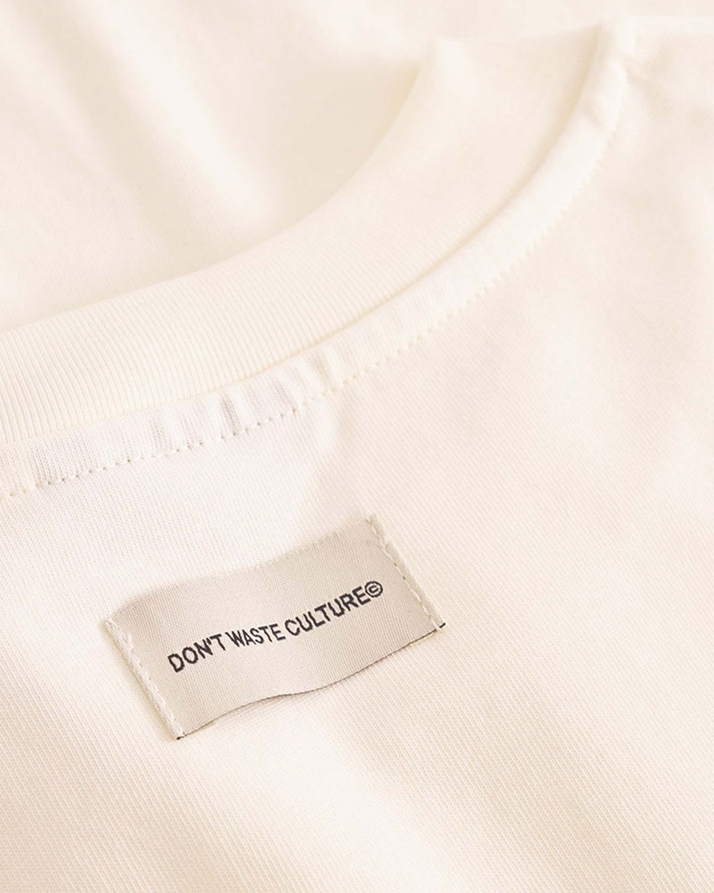Don't Waste Culture Suren T-shirt Wit