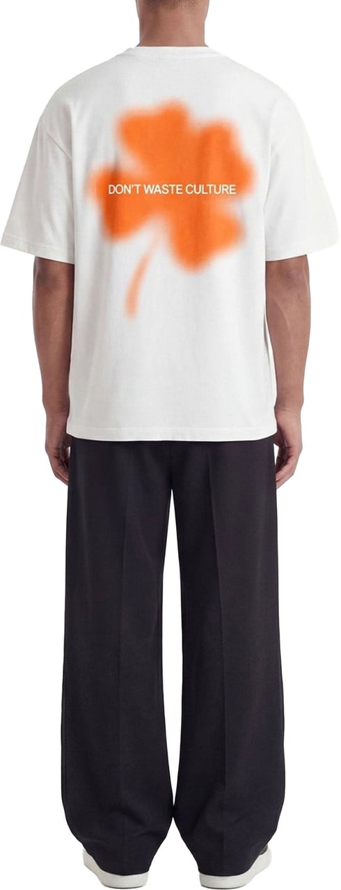 Don't Waste Culture Kaorisa T-Shirt Oranje