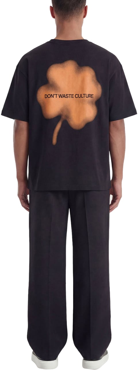 Don't Waste Culture Kaorisa T-shirt | Black Zwart