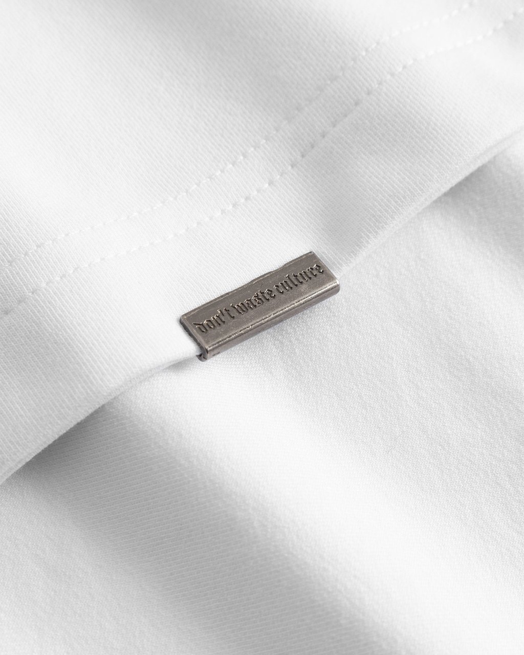 Don't Waste Culture Oshimi T-Shirt Wit