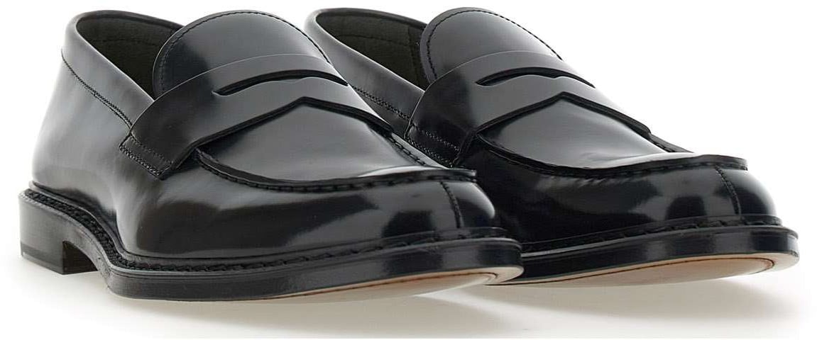 Doucal's Flat Shoes Black Zwart