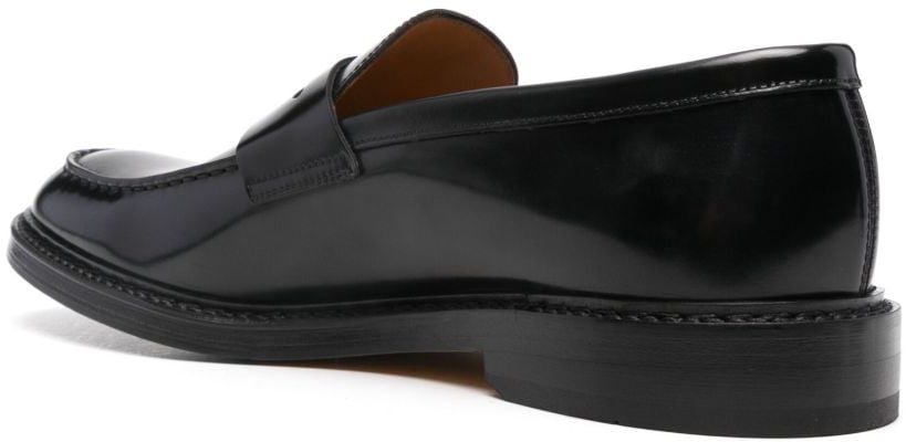 Doucal's Flat Shoes Nero Zwart