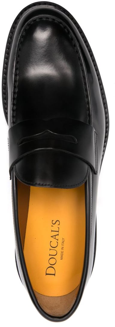 Doucal's Flat Shoes Nero Zwart