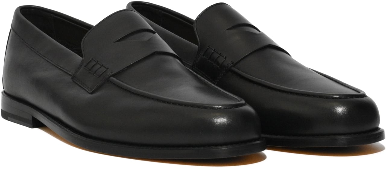 Doucal's Flat Shoes -97 Zwart