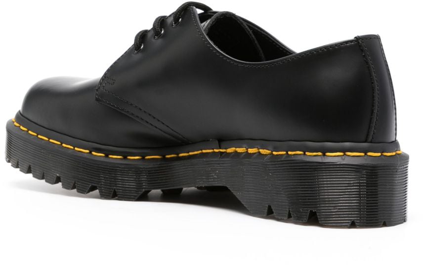 Dr. Martens Flat Shoes Black Zwart